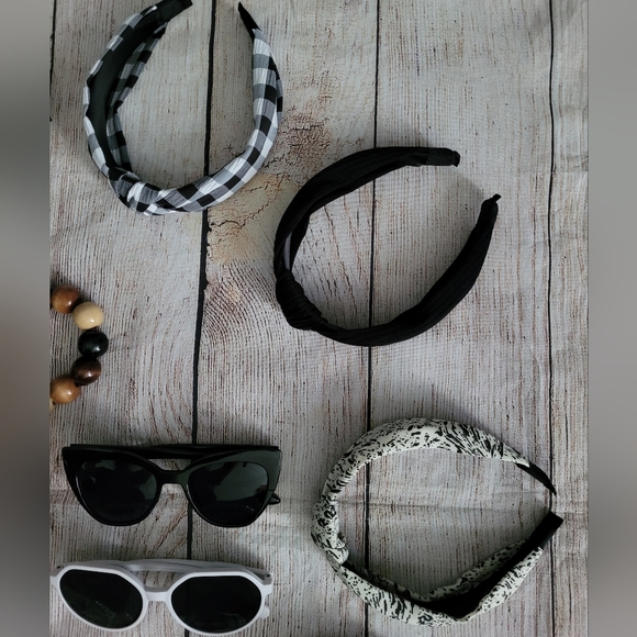 Last Call Jewelry & Accessories Bundle (31 pieces) - Picture 6 of 10